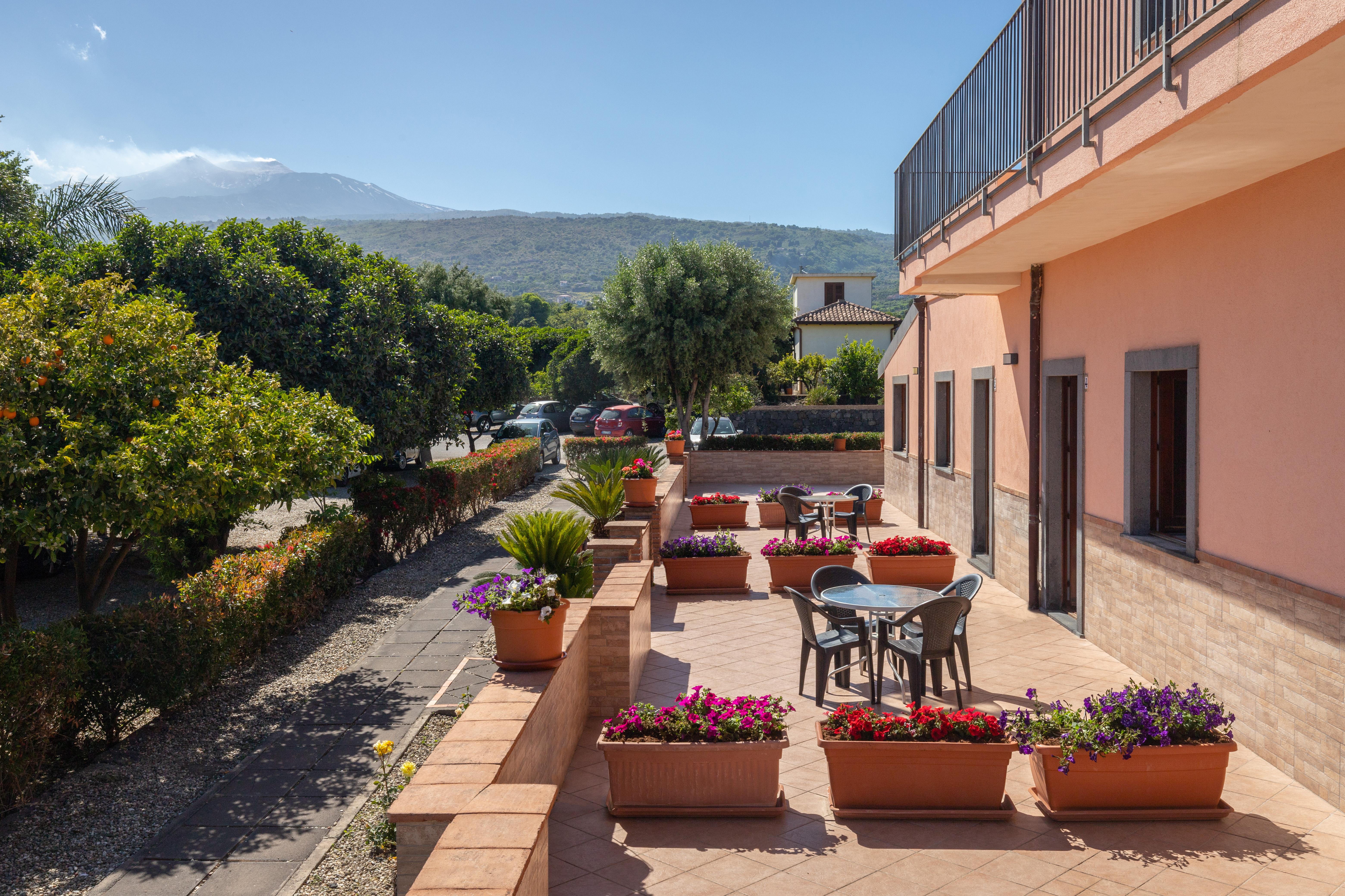 La Terra Dei Sogni Country Hotel Fiumefreddo di Sicilia Exterior photo