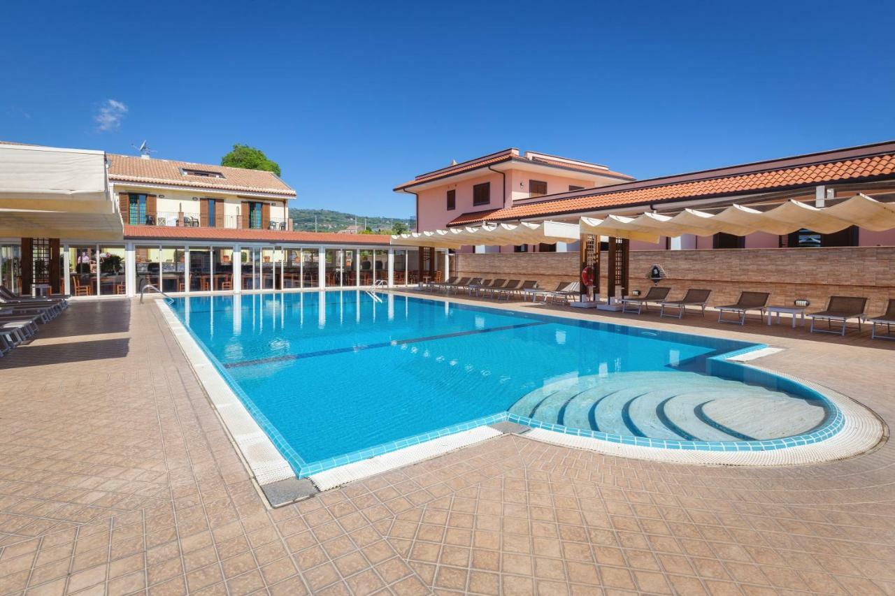 La Terra Dei Sogni Country Hotel Fiumefreddo di Sicilia Exterior photo